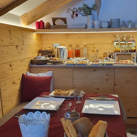 Schlossar Haus Bed & Breakfast Sappada
