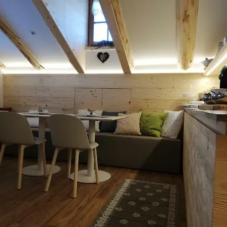 Bed & Breakfast Schlossar Haus